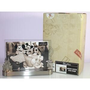 Authentic Disney Parks Mickey Castle 4x6 Photo Desk Frame Picture Frame Open Box
